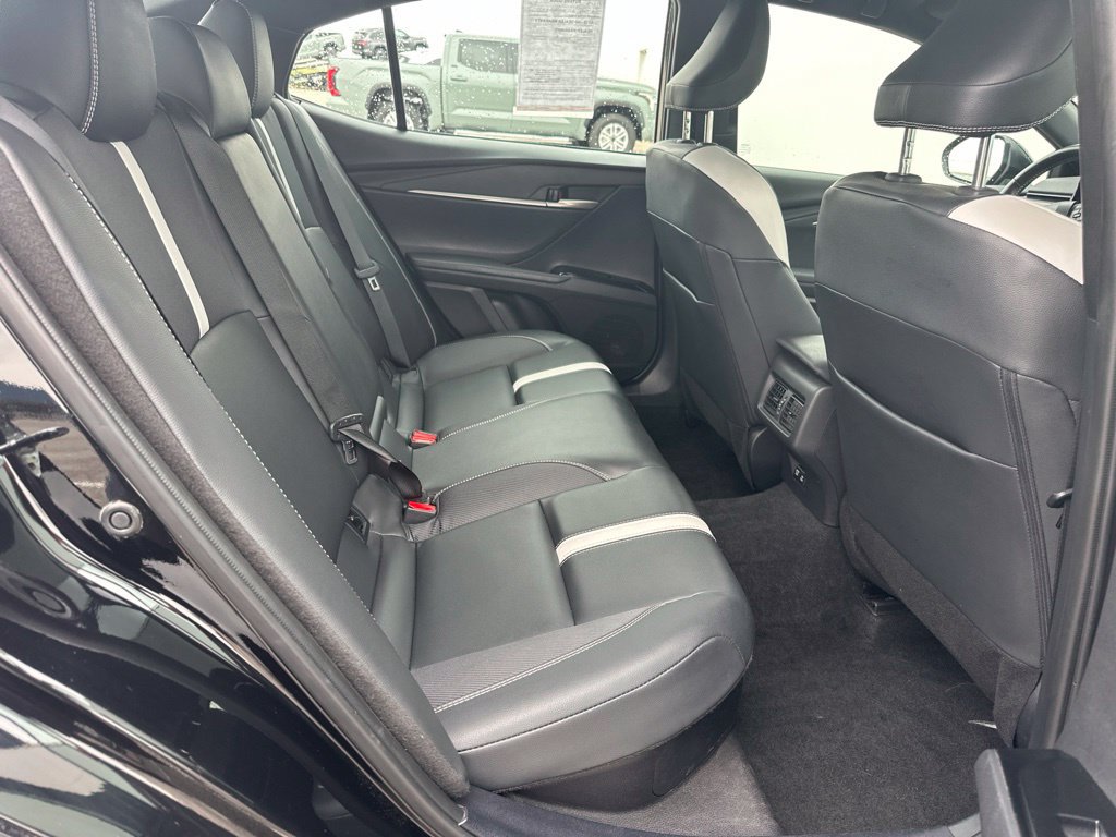 Used 2025 Toyota Camry SE FWD image 23