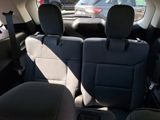 Certified 2025 Ford Explorer Active AWD/4WD image 11