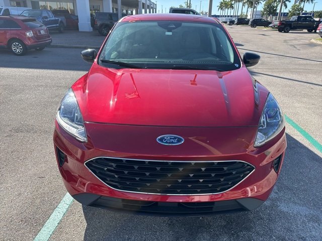 Certified 2022 Ford Escape SE w/ SE Sport Appearance Package image 4