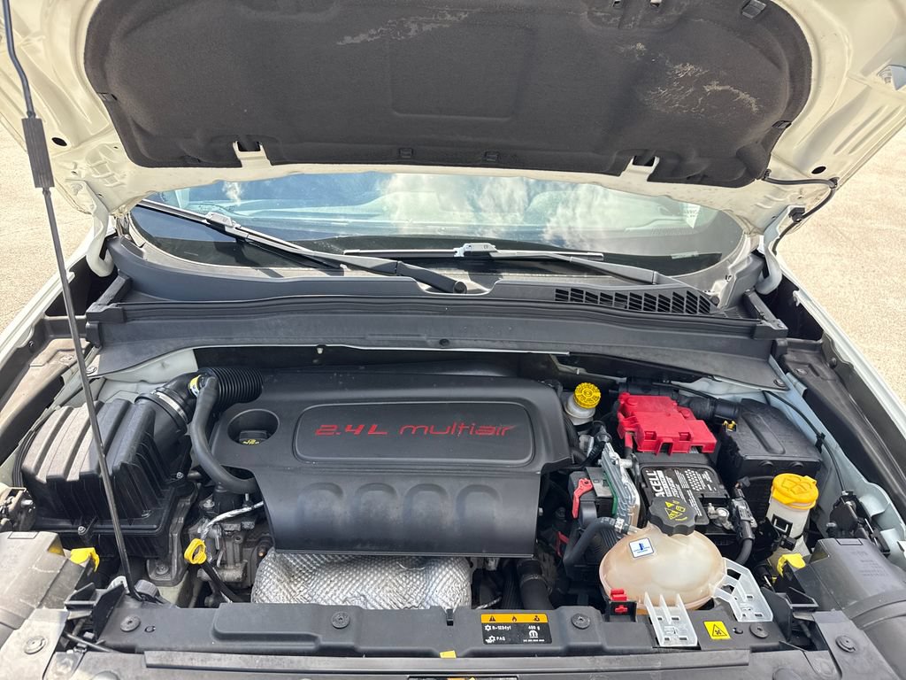 Used 2020 Jeep Renegade Altitude FWD image 26