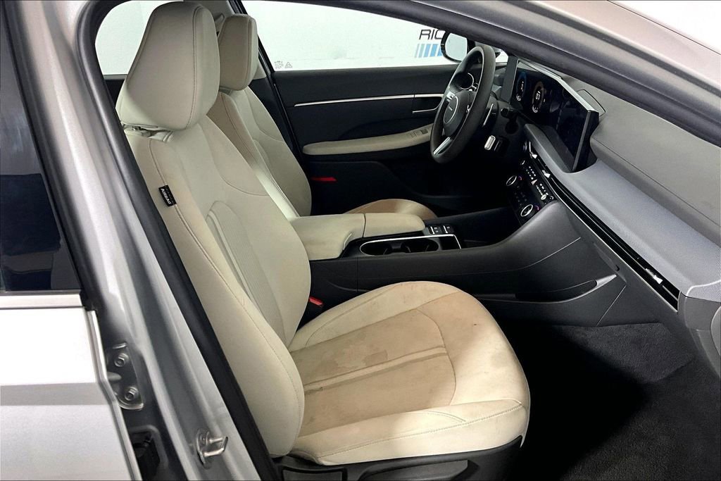 Used 2025 Hyundai Sonata SEL FWD image 5