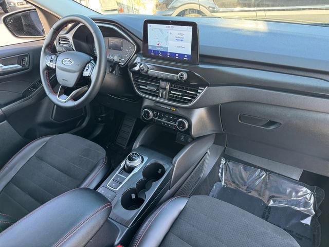 Certified 2022 Ford Escape SEL w/ SEL Stealth AWD Package image 20