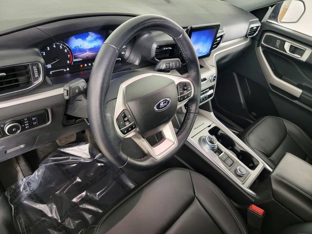 Certified 2023 Ford Explorer XLT w/ Equipment Group 202A AWD/4WD image 12