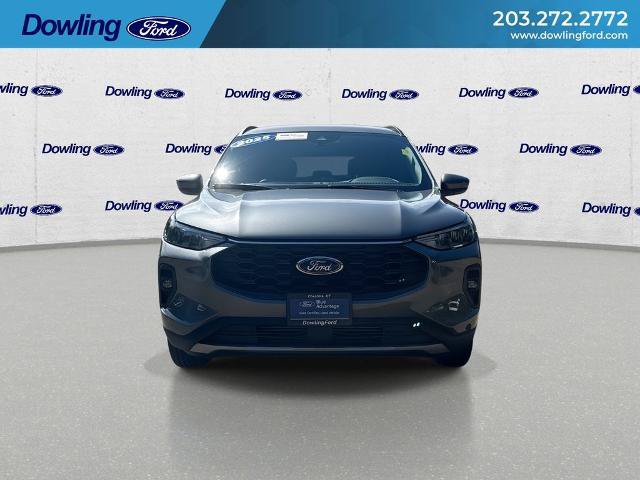 Certified 2025 Ford Escape ST-Line Select AWD/4WD image 3
