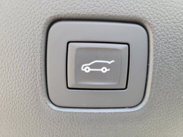 Used 2024 Buick Envista Sport Touring w/ Convenience I Package FWD image 31