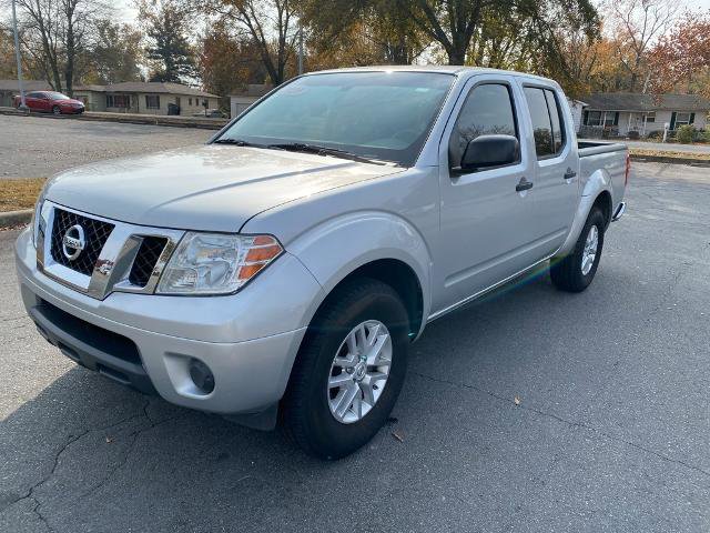 Used 2019 Nissan Frontier SV image 3