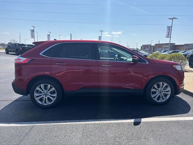 Certified 2021 Ford Edge Titanium w/ Class II Trailer Tow Package image 11