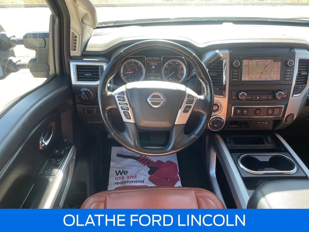 Used 2019 Nissan Titan SV w/ SV Convenience Package image 19