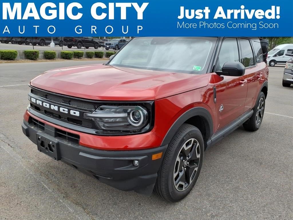 Certified 2024 Ford Bronco Sport Outer Banks w/ Tech Package AWD/4WD image 1