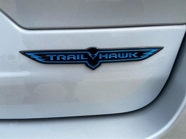 Used 2024 Jeep Grand Cherokee Trailhawk AWD/4WD image 17