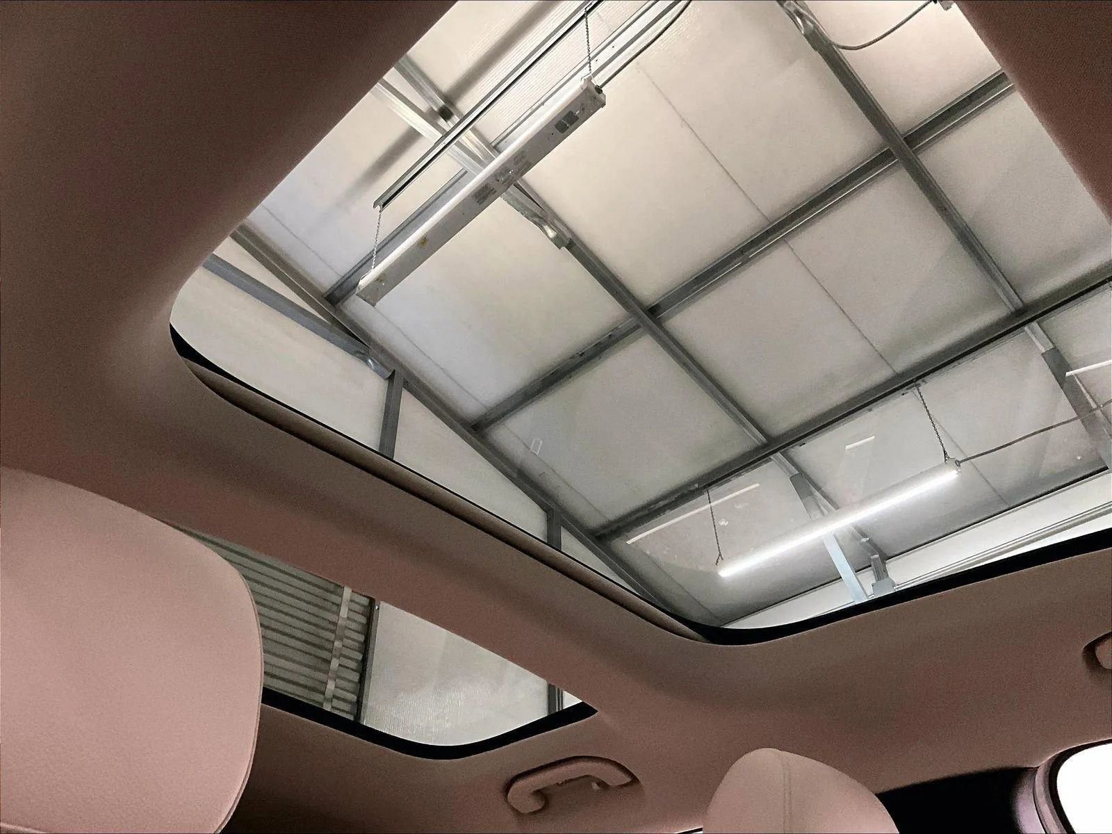 Used 2021 Mercedes-Benz GLB 250 4MATIC image 21