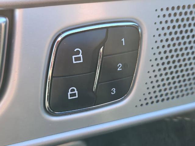 Certified 2022 Ford Explorer ST w/ Equipment Group 401A image 18