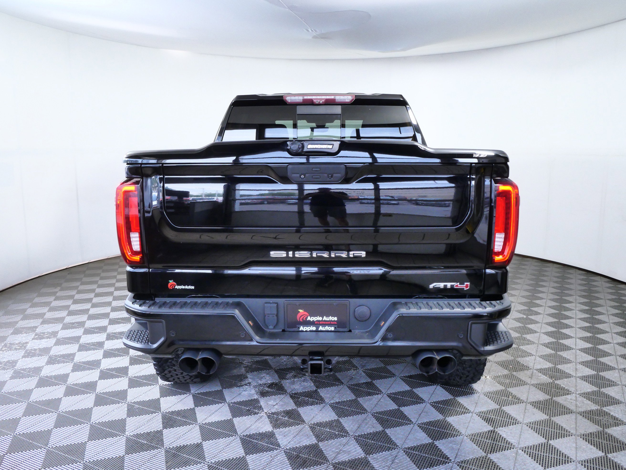 Used 2020 GMC Sierra 1500 AT4 w/ AT4 Premium Package AWD/4WD image 7