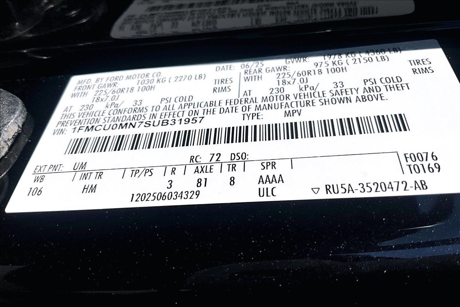 Certified 2025 Ford Escape ST-Line FWD image 37