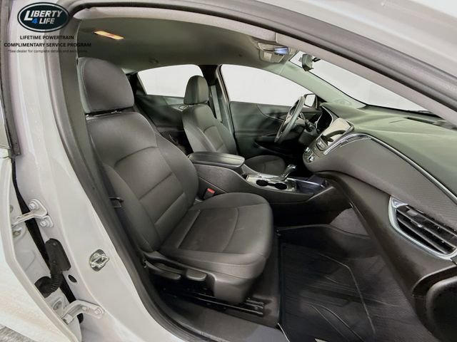 Used 2020 Chevrolet Malibu LT image 27