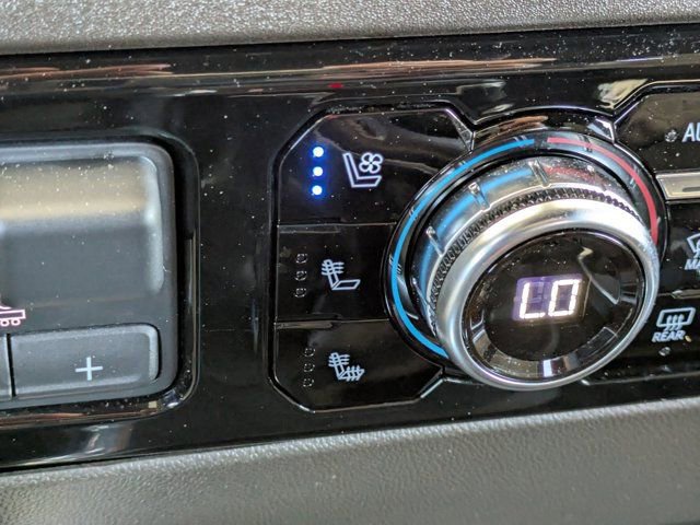 Used 2024 GMC Sierra 1500 SLT w/ SLT Premium Plus Package image 29