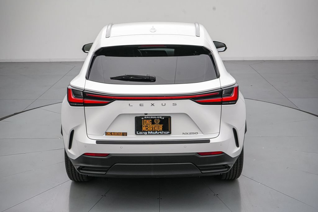 Used 2024 Lexus NX 250 FWD image 5