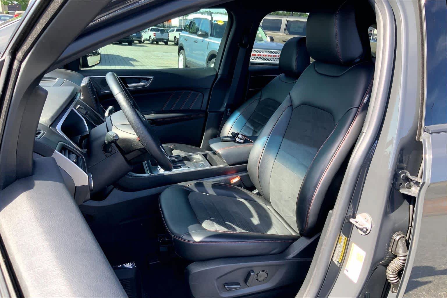 Certified 2021 Ford Edge ST-Line FWD image 8