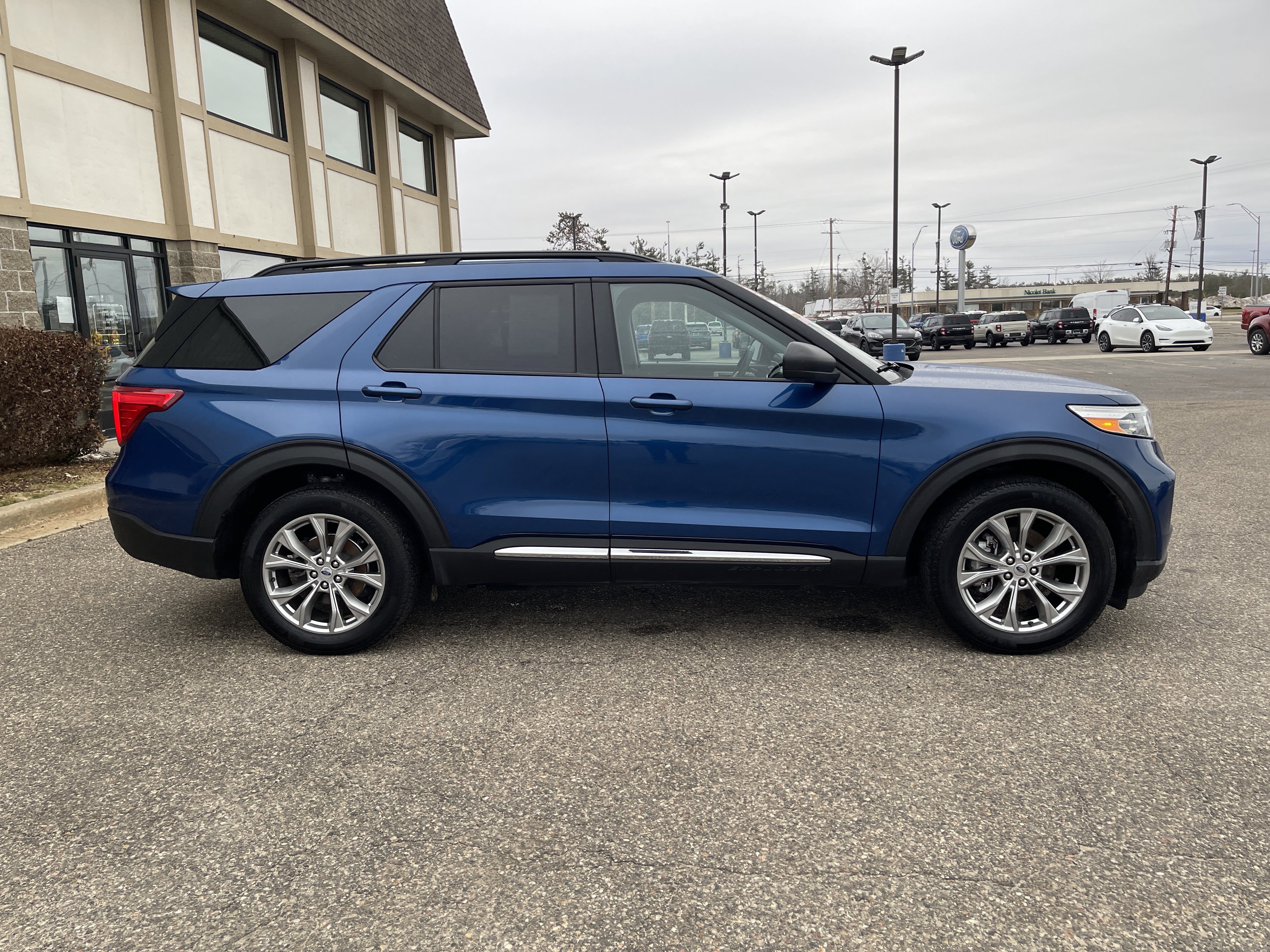 Certified 2023 Ford Explorer XLT w/ Equipment Group 202A image 2