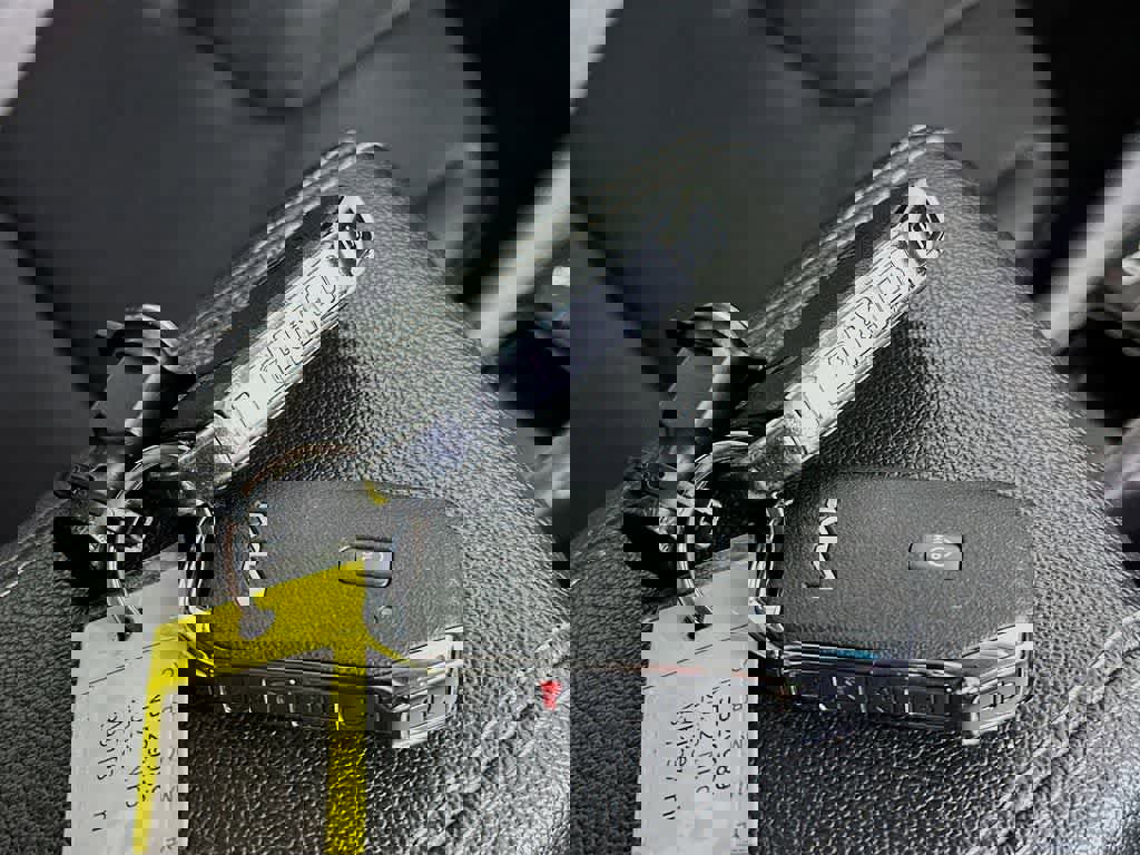 Used 2022 Kia Niro EX Premium image 23