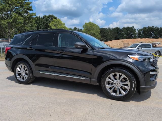 Certified 2023 Ford Explorer XLT w/ Equipment Group 202A RWD image 2
