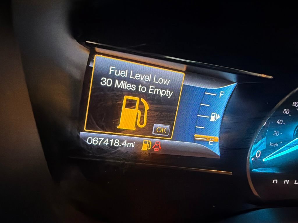 Certified 2018 Ford Explorer XLT w/ Equipment Group 202A AWD/4WD image 3