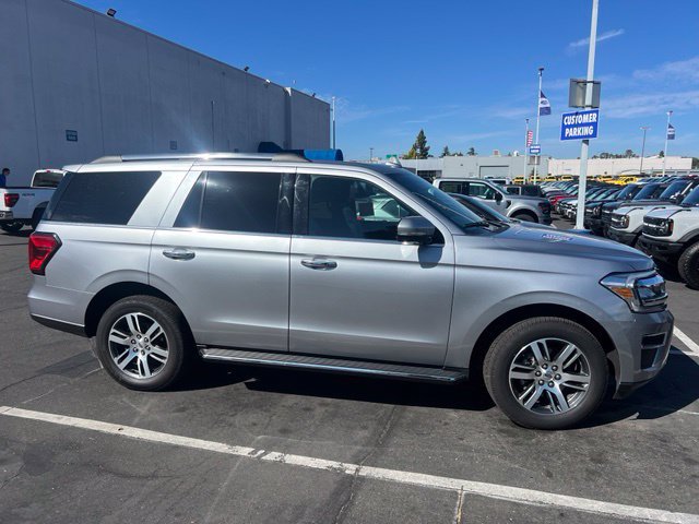 Certified 2023 Ford Expedition Limited AWD/4WD image 6