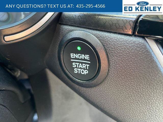 Certified 2022 Ford Escape SEL w/ SEL Stealth AWD Package image 12