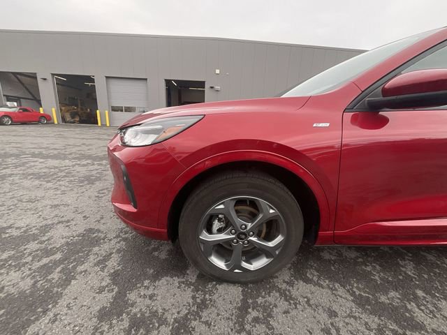 Certified 2024 Ford Escape ST-Line Select w/ Tech Pack #1 image 5