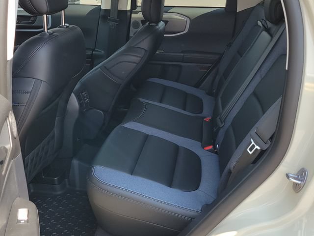 Certified 2025 Ford Bronco Sport Outer Banks w/ Outer Banks Tech Package+ AWD/4WD image 8