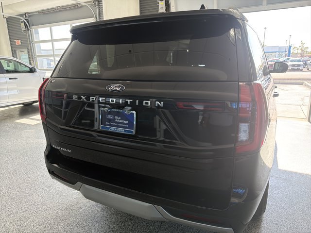 Certified 2025 Ford Expedition Platinum AWD/4WD image 6