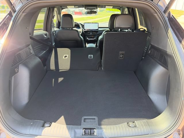 Certified 2023 Ford Escape ST-Line Select w/ Tech Pack #2 AWD/4WD image 31