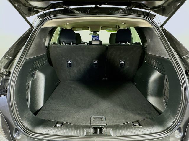 Certified 2020 Ford Escape SE image 31