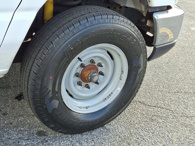 Certified 2016 Ford E-350 and Econoline 350 Super Duty w/ Power Windows & Locks Group image 27