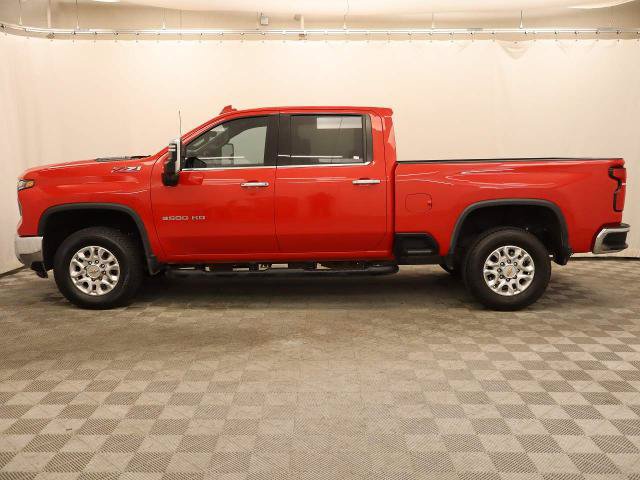 Used 2024 Chevrolet Silverado 3500 LTZ w/ LTZ Convenience Package AWD/4WD image 13