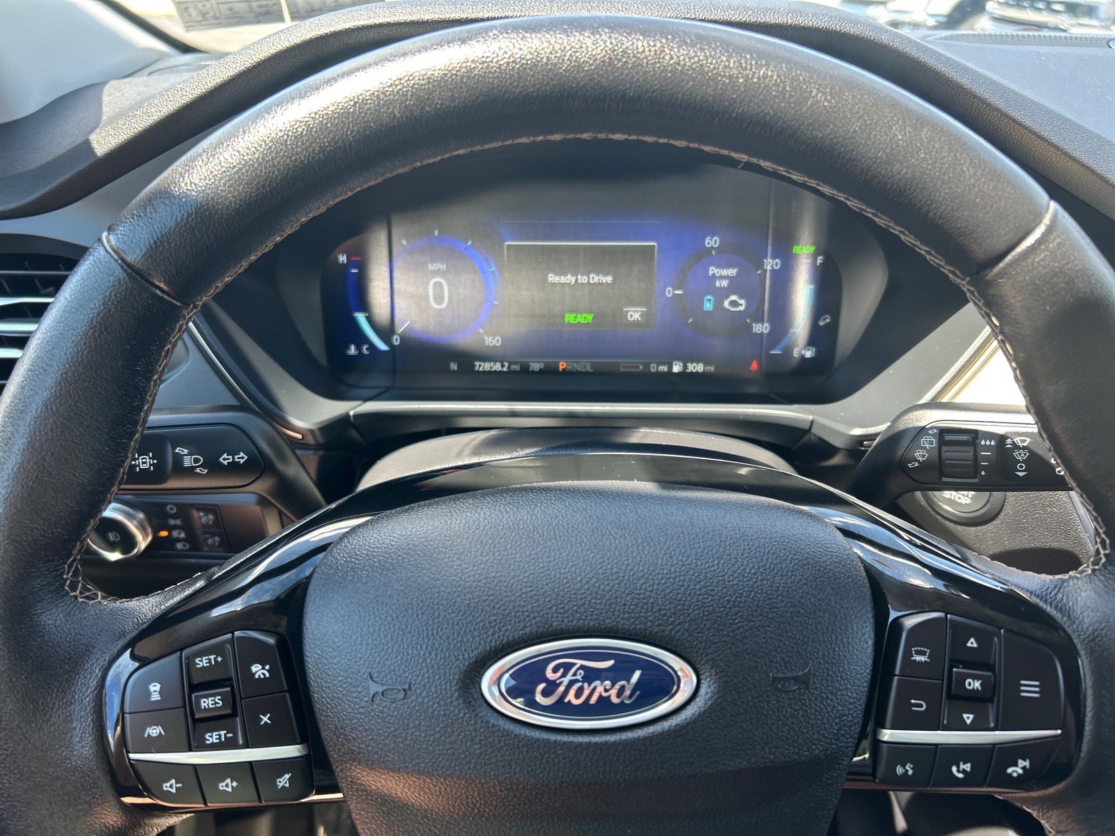 Certified 2022 Ford Escape Titanium w/ Titanium Premium Package FWD image 23