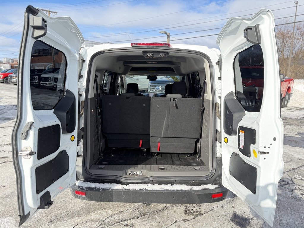 Certified 2022 Ford Transit Connect XL image 8