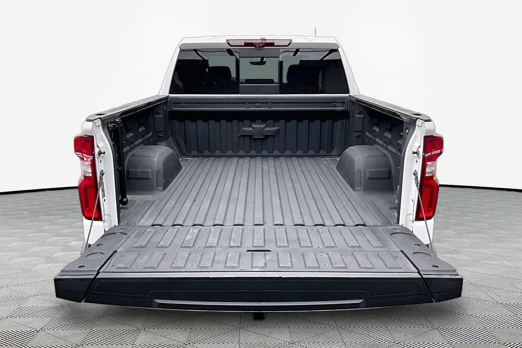 Used 2023 Chevrolet Silverado 1500 LTZ w/ Technology Package AWD/4WD image 18