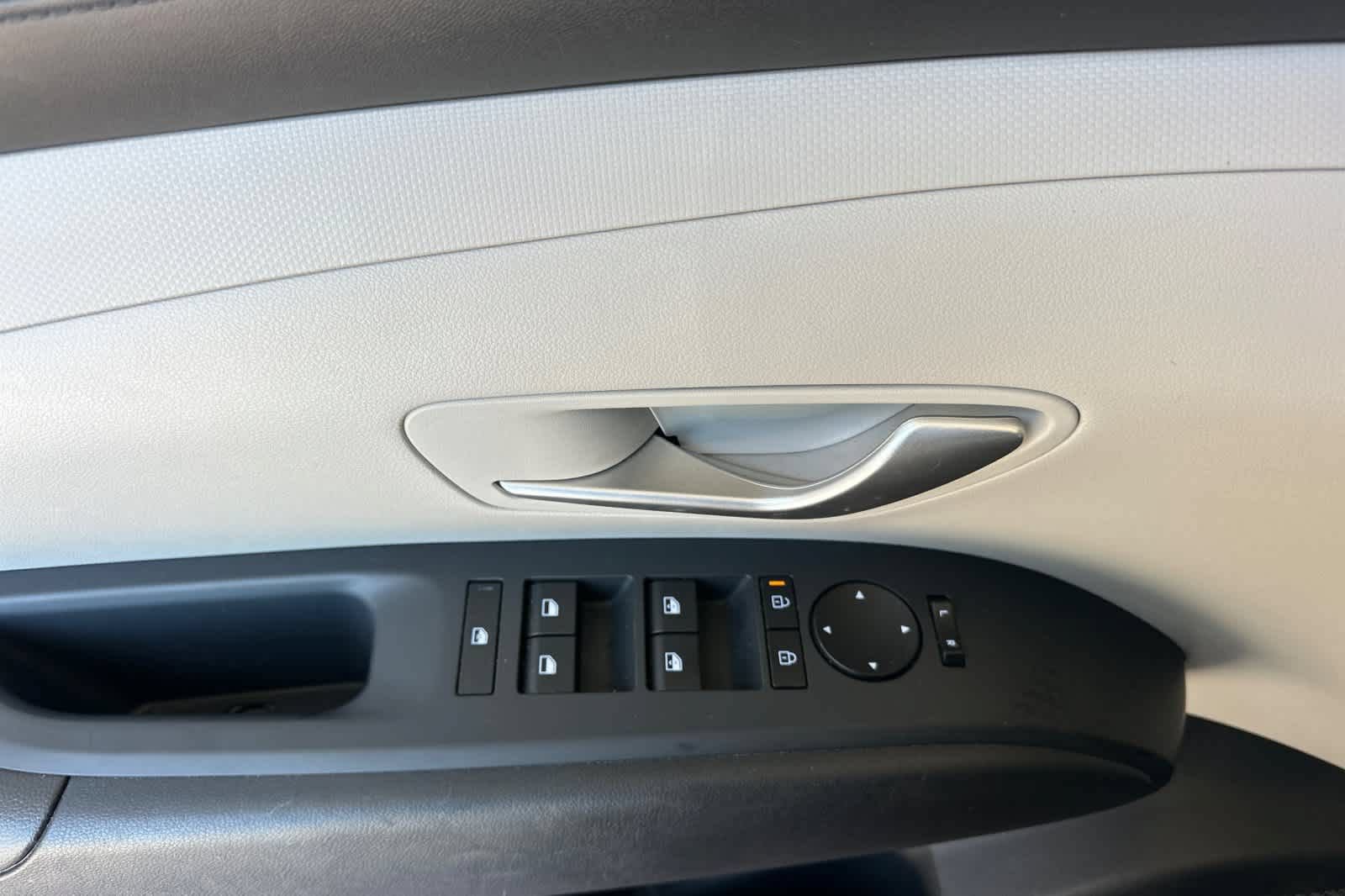 Used 2025 Hyundai Tucson SEL FWD image 13