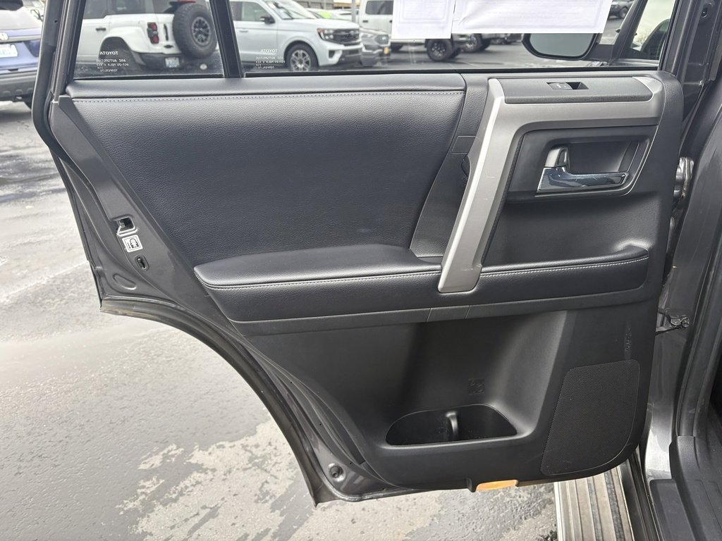 Used 2019 Toyota 4Runner SR5 image 31