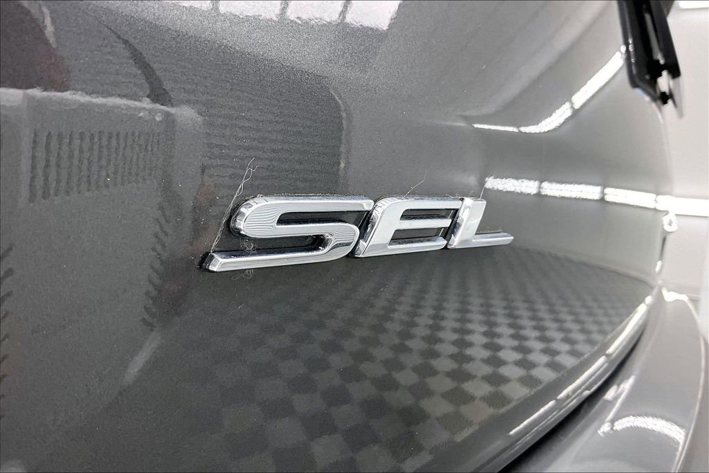 Certified 2022 Ford Edge SEL w/ Sport Appearance Package AWD/4WD image 8