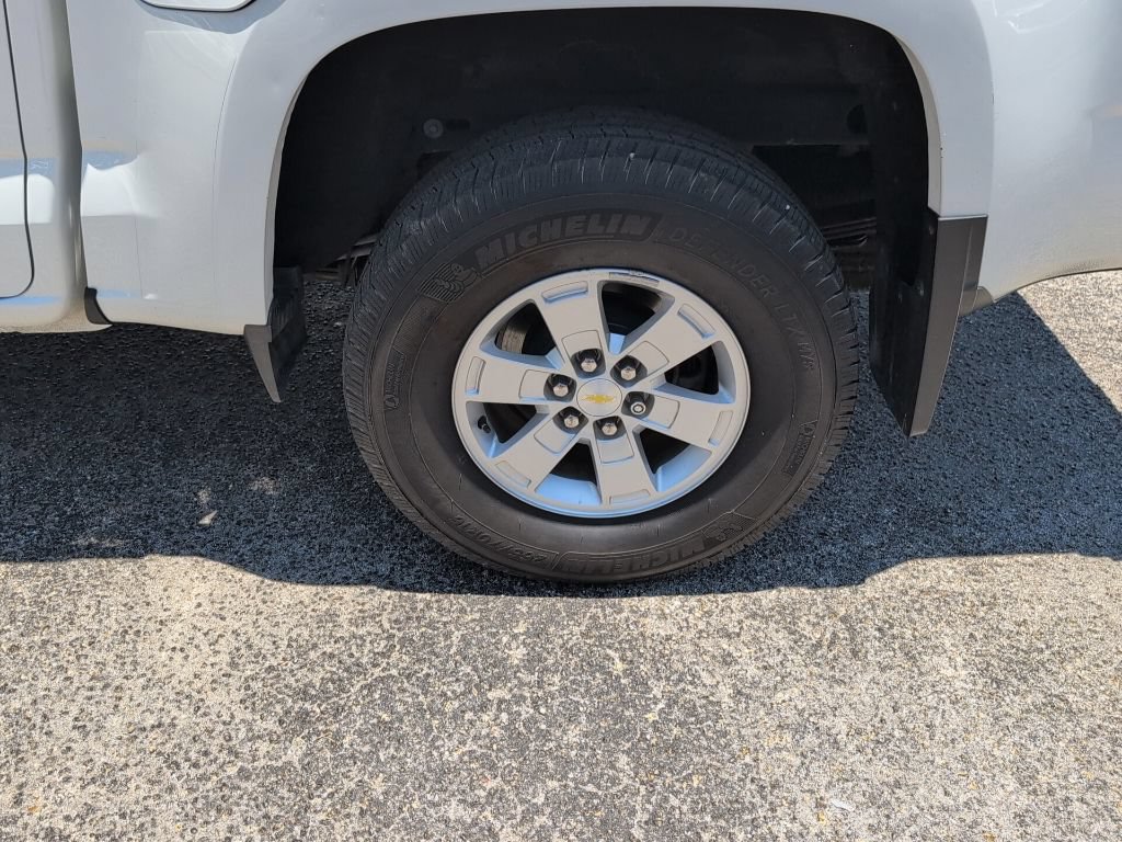 Used 2019 Chevrolet Colorado W/T w/ WT Convenience Package AWD/4WD image 12