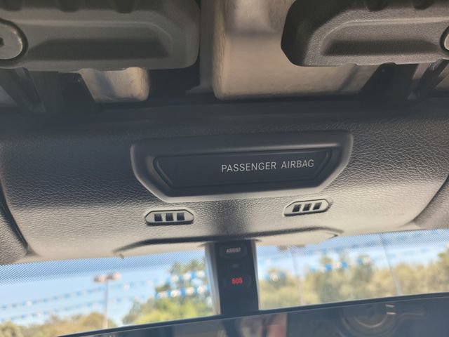 Used 2018 Jeep Wrangler Rubicon AWD/4WD image 22