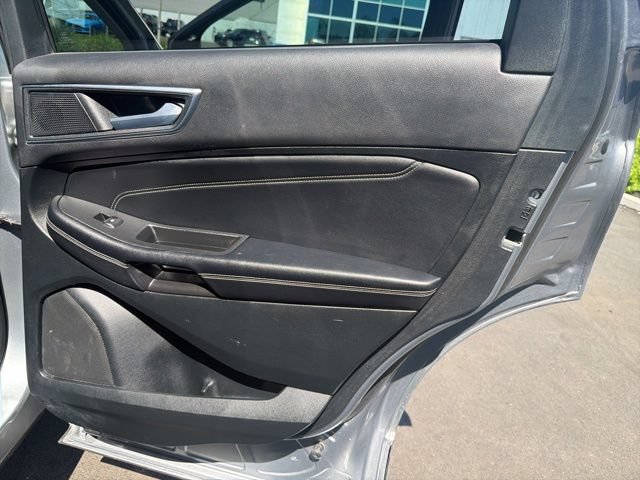 Certified 2022 Ford Edge Titanium AWD/4WD image 19