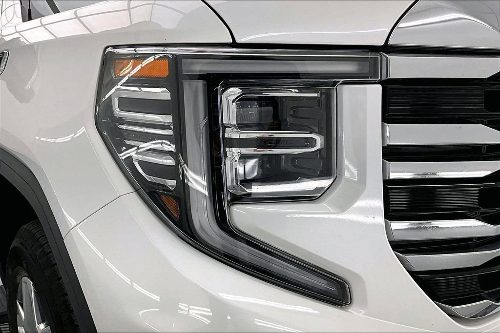 Used 2024 GMC Sierra 1500 SLT w/ SLT Premium Plus Package image 30