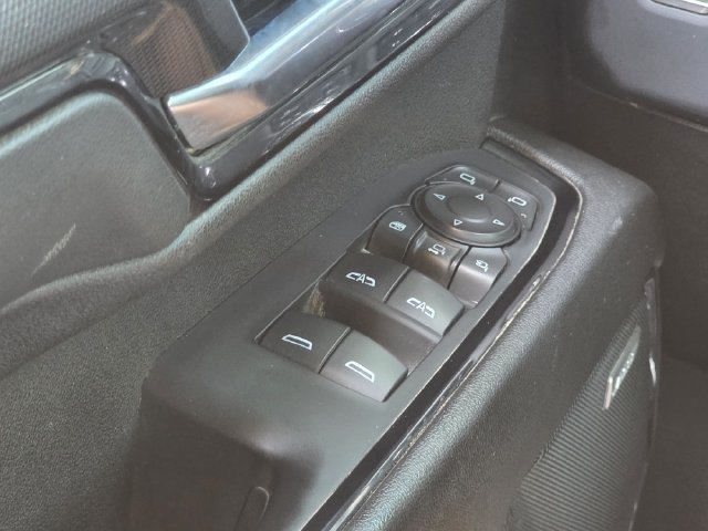 Used 2024 GMC Sierra 2500 AT4 w/ AT4 Premium Plus Package AWD/4WD image 19
