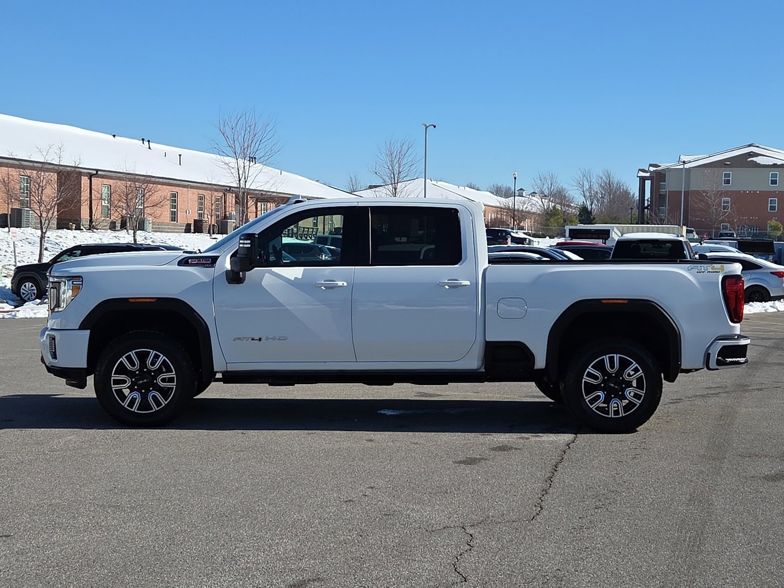 Used 2023 GMC Sierra 2500 AT4 w/ AT4 Premium Plus Package image 3