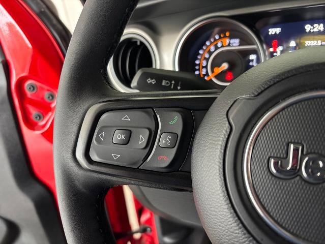 Used 2023 Jeep Gladiator Sport AWD/4WD image 10