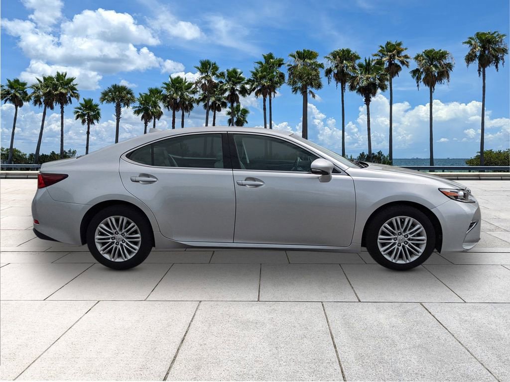 Used 2017 Lexus ES 350 w/ Premium Package FWD image 8