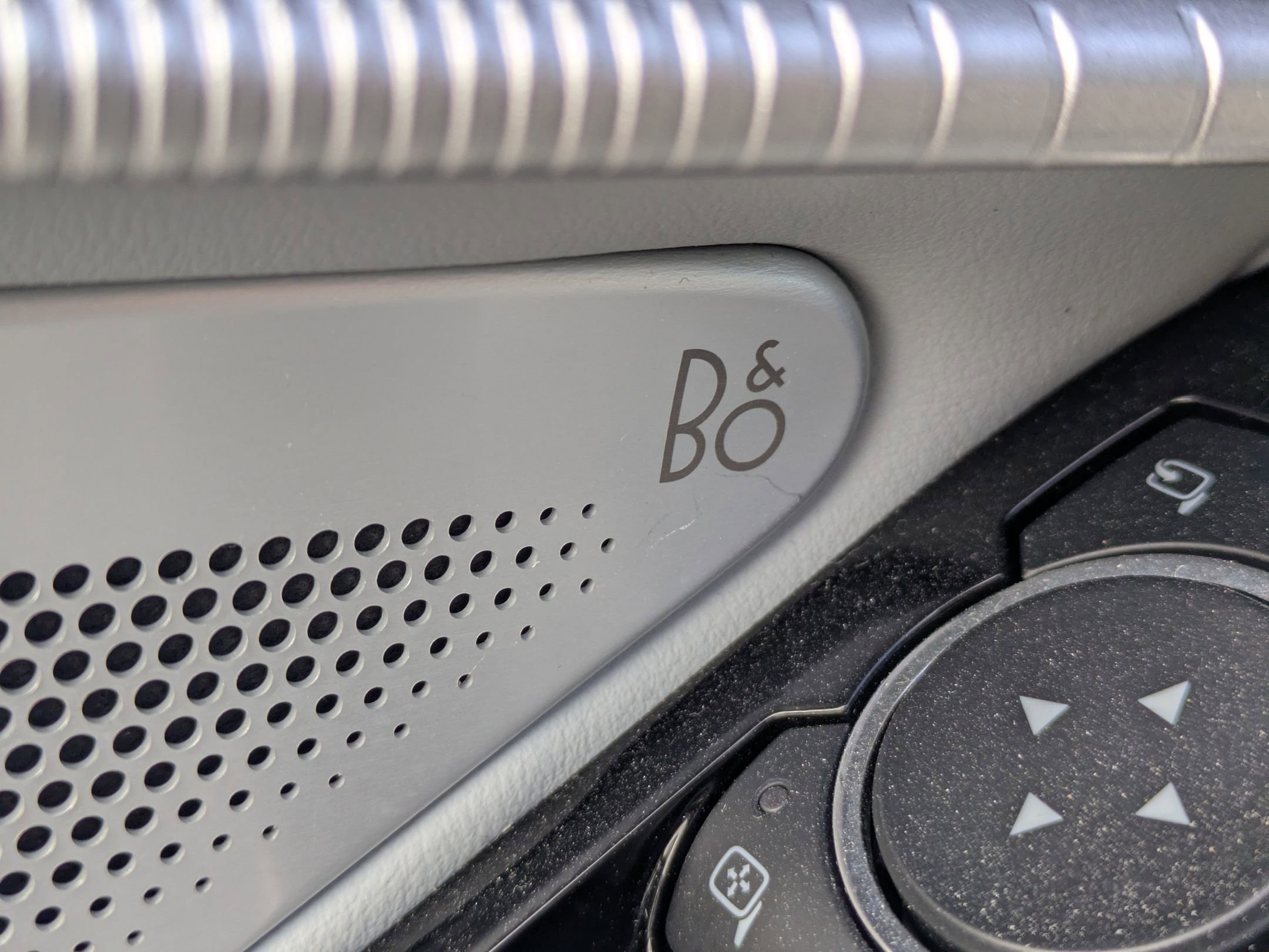 Certified 2025 Ford Explorer Platinum w/ Ultimate Package image 12